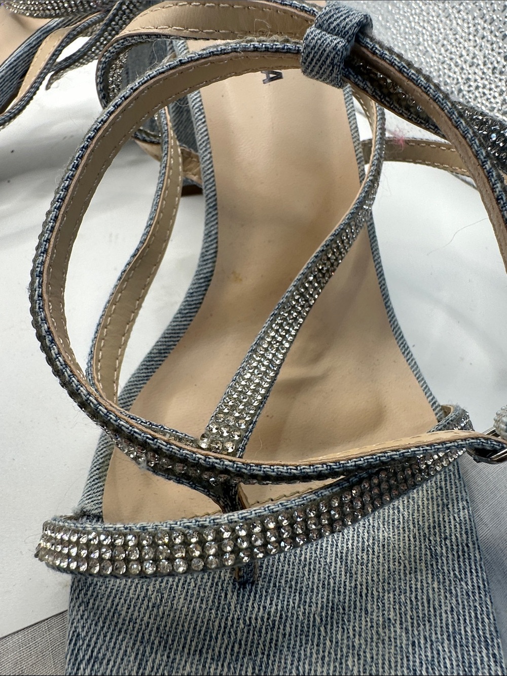 Fashion Nova Silver Strappy Block Heel Sandals size 9 - Picture 5 of 6
